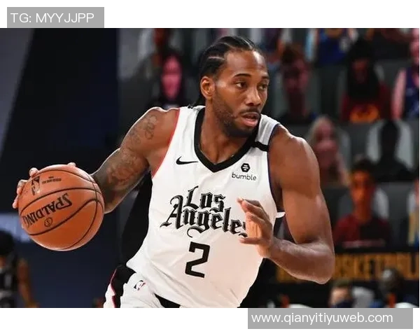 小卡半场表现出色8投5中贡献14分2板2助正负值高达16 小卡半场表现出色8投5中贡献14分2板2助正负值高达16