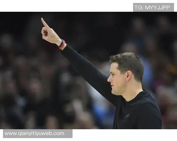 门兴主帅谈少一人作战的荣耀时刻为球队展现的拼搏精神感到无比自豪