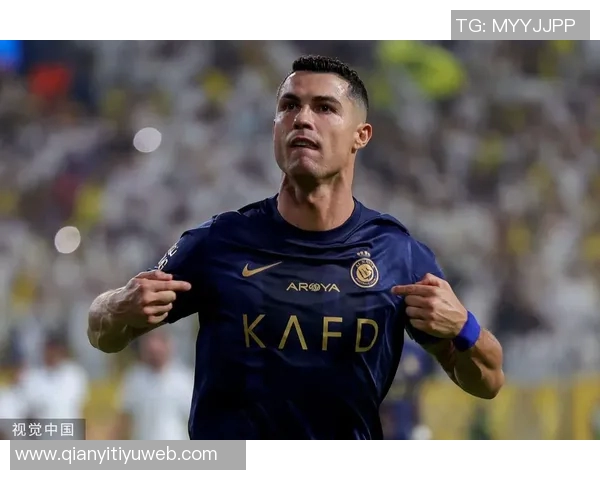 C罗梅开二度助力球队获胜并荣获上轮沙特联最佳进球奖杯 C罗梅开二度助力球队获胜并荣获上轮沙特联最佳进球奖杯