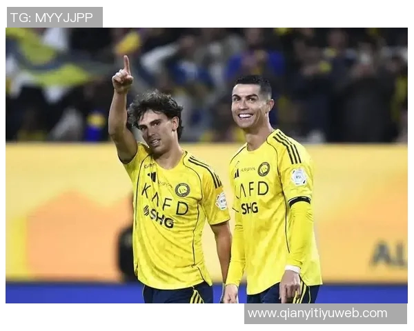 C罗梅开二度助力球队获胜并荣获上轮沙特联最佳进球奖杯