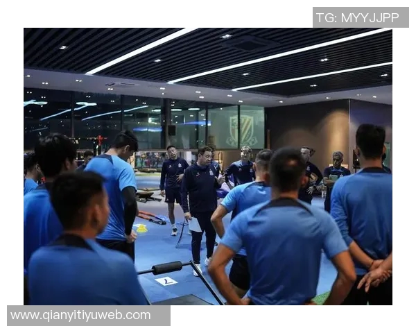 再集结时刻拉米罗带领球队开启新赛季首堂训练课